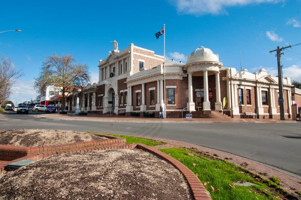 NDIS Support services in Leongatha - Beyond