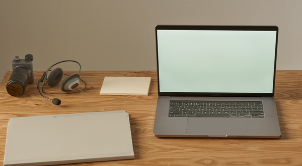 A telehealth workstation and reporting folder