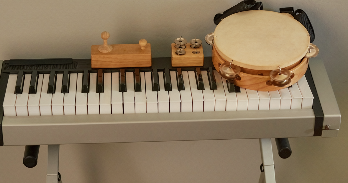 Illustrative photograph of keyboard and percussion instruments for music therapy